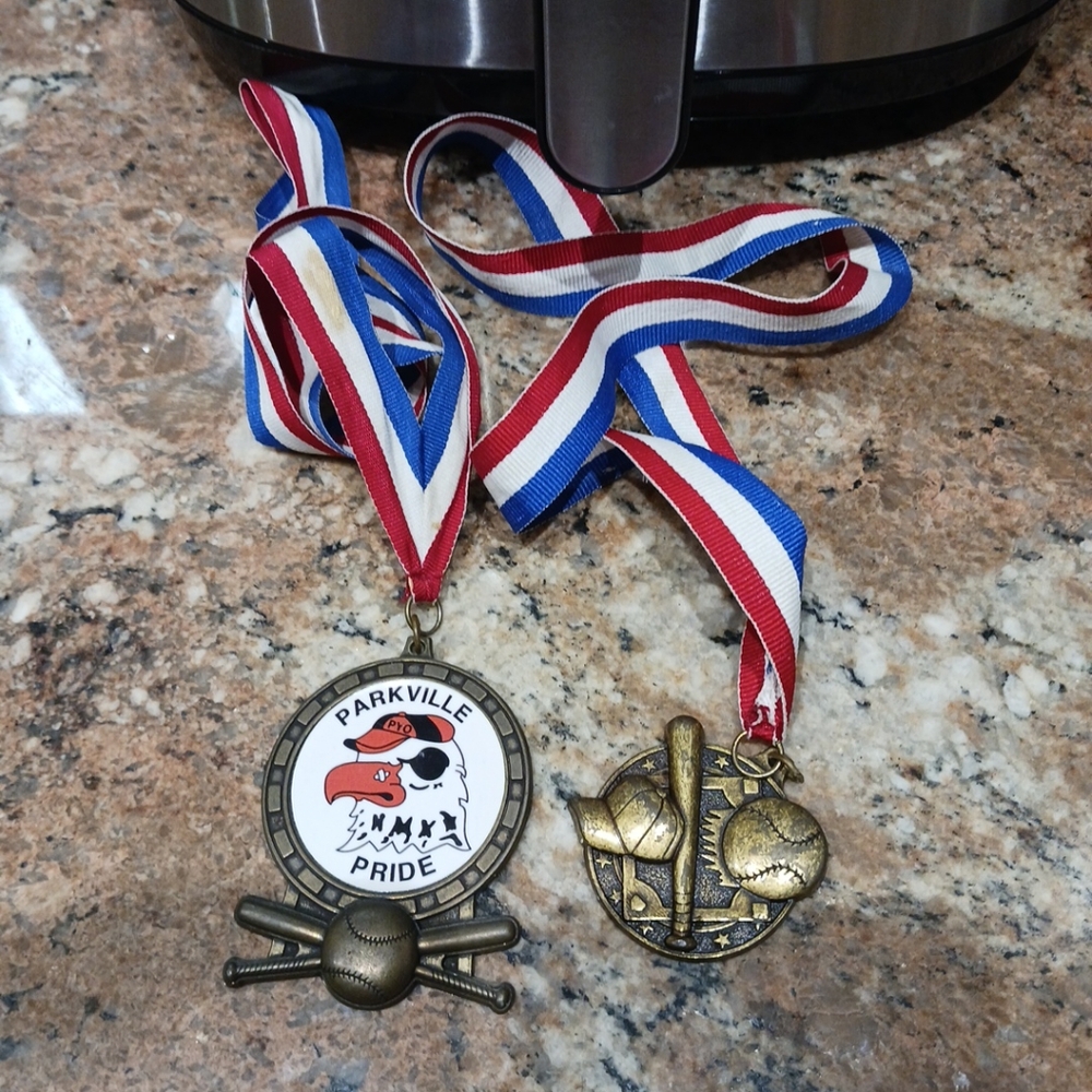 Parkville Youth Organization Jr. Minor Division 2010 & 2011 Medals Lot.